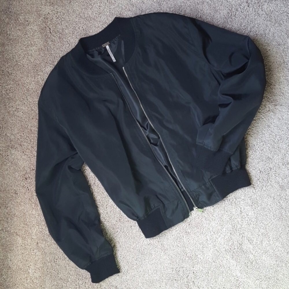 black bomber jacket